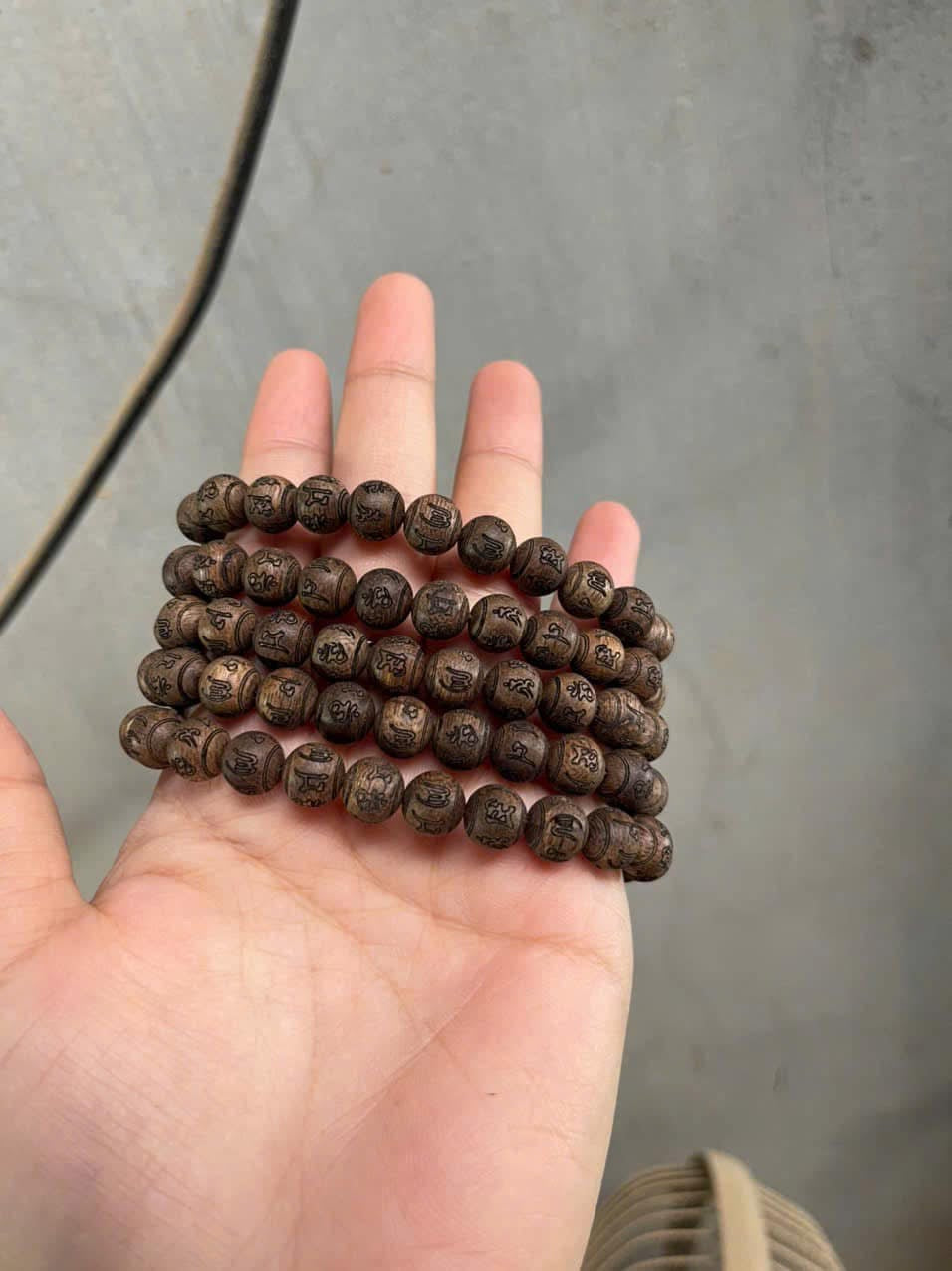 Natural Agarwood 108 Bead Omani sculpture, From Nha Trang Agarwood , Vietnamese Agarwood 108 Mala
