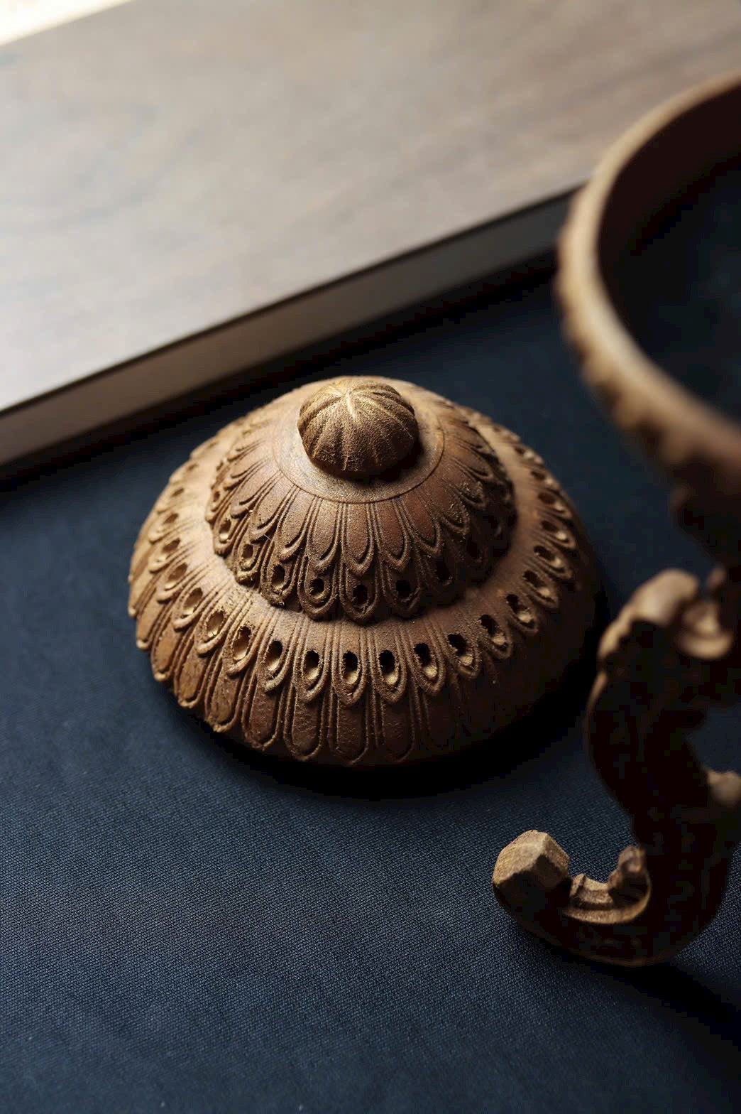 Hand-Carved Natural Agarwood Incense Burner – Elegant Home Decor Censer - 100% Wild Agarwood Vietnamese.
