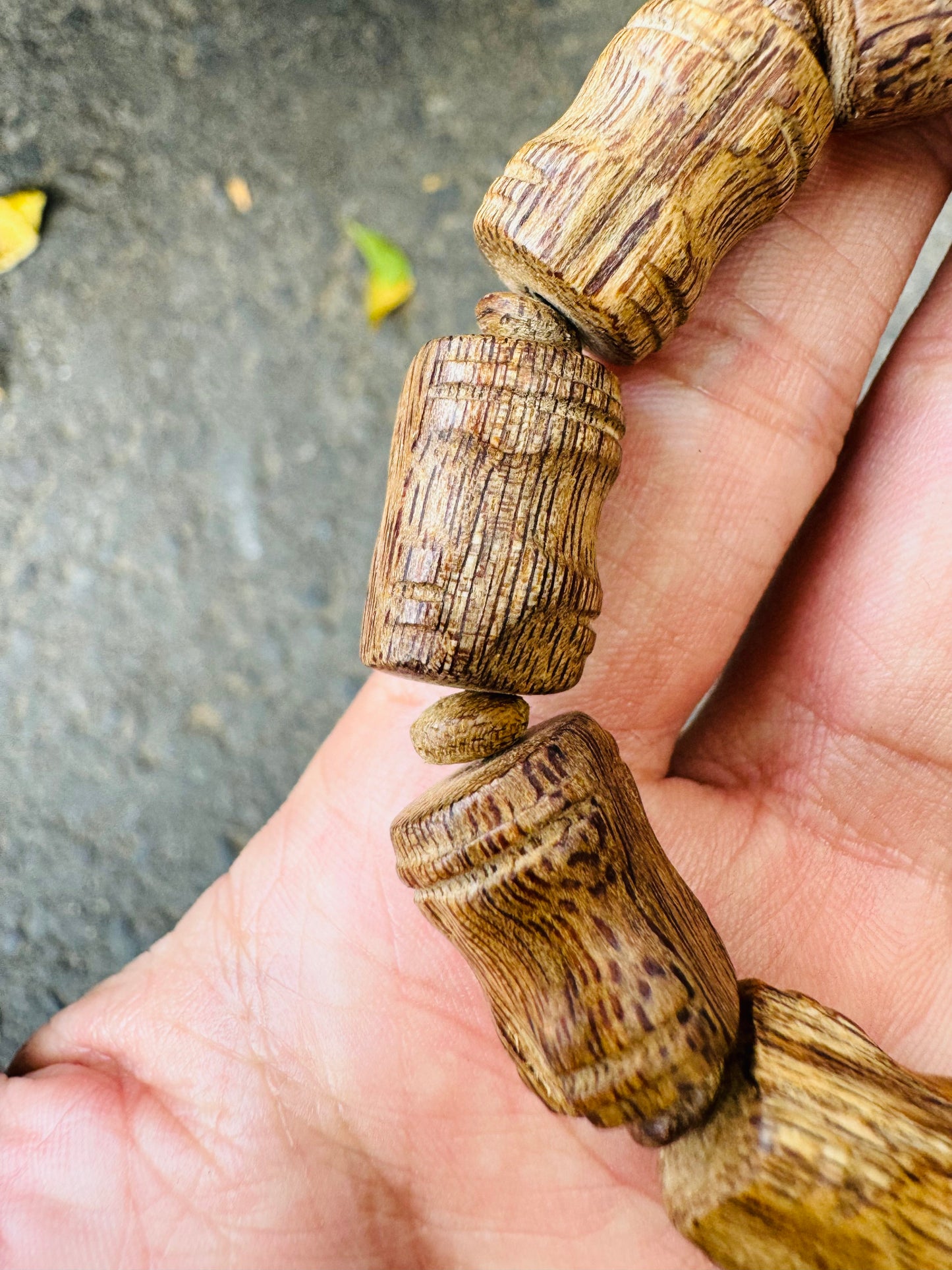 Nha Trang Agarwood Bracelet, Agarwood From Vietnamese , Very Oil Agarwood, Style Bead Barrel