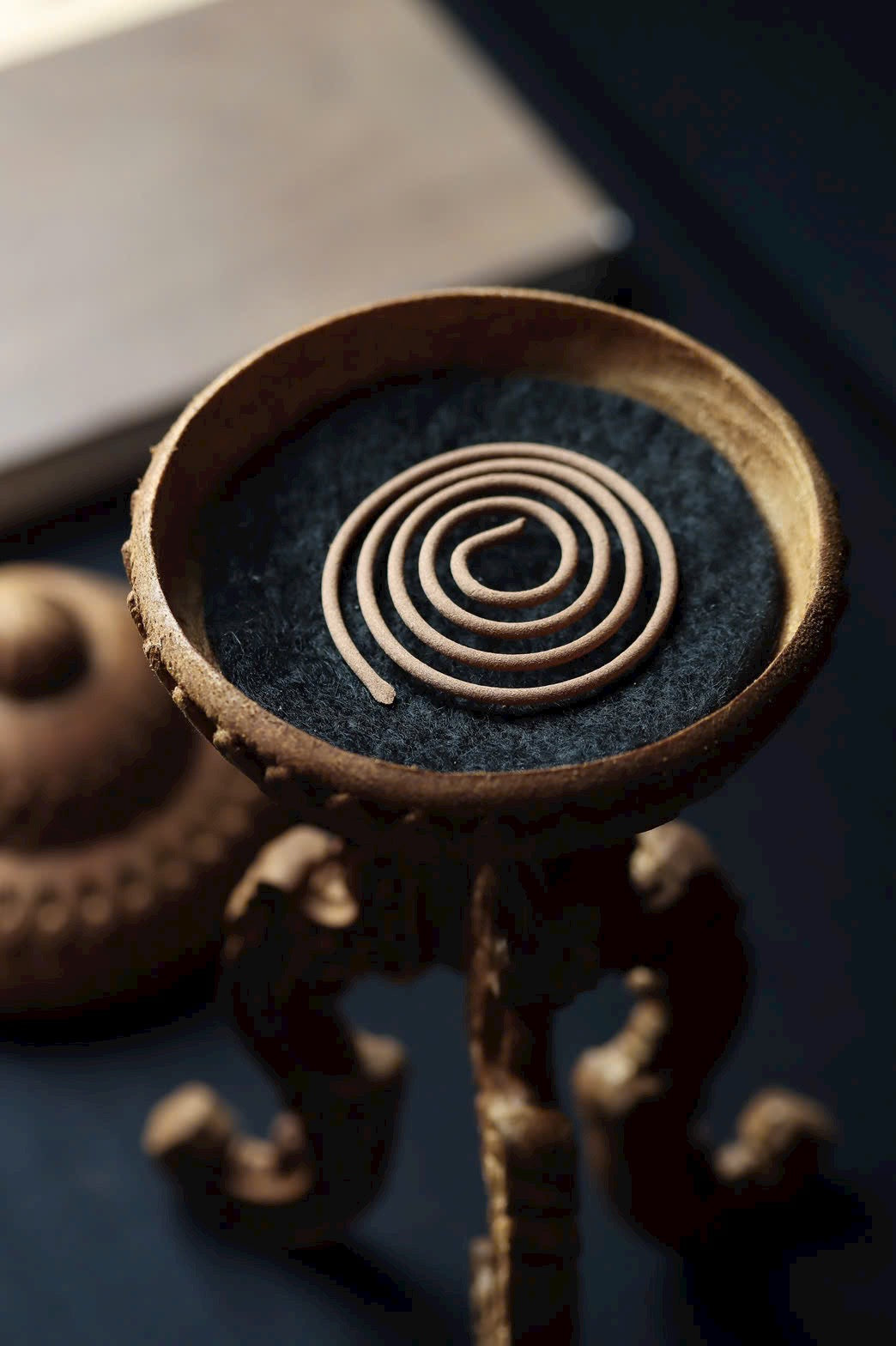 Hand-Carved Natural Agarwood Incense Burner – Elegant Home Decor Censer - 100% Wild Agarwood Vietnamese.