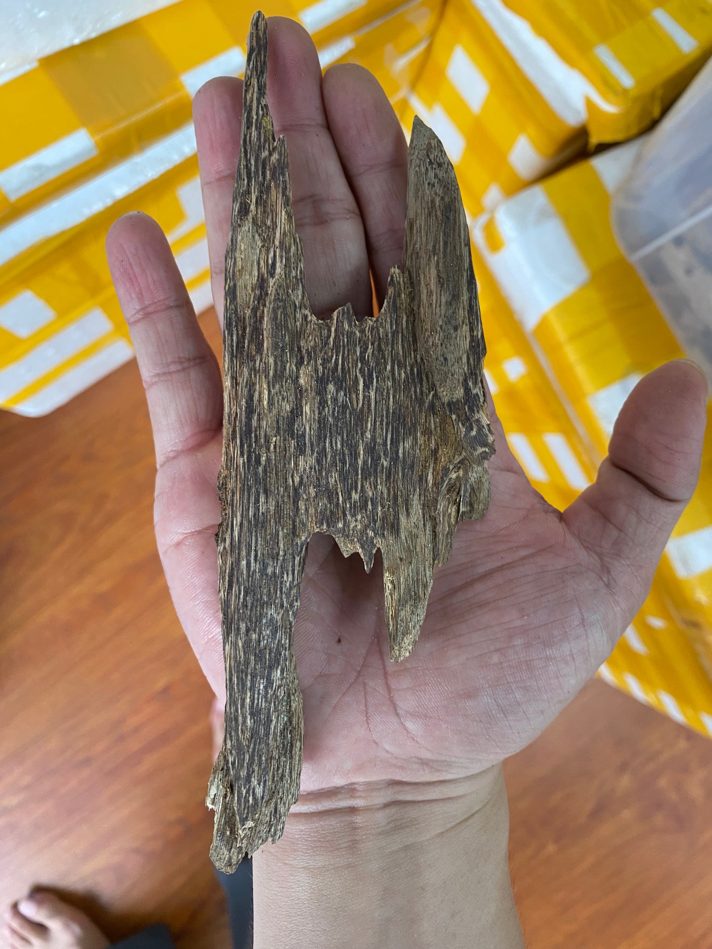 Wild Agarwood Chips From Vietnamese Forest , Super Grade Agarwood, OUD Chips , Natural Wild Oud Chips