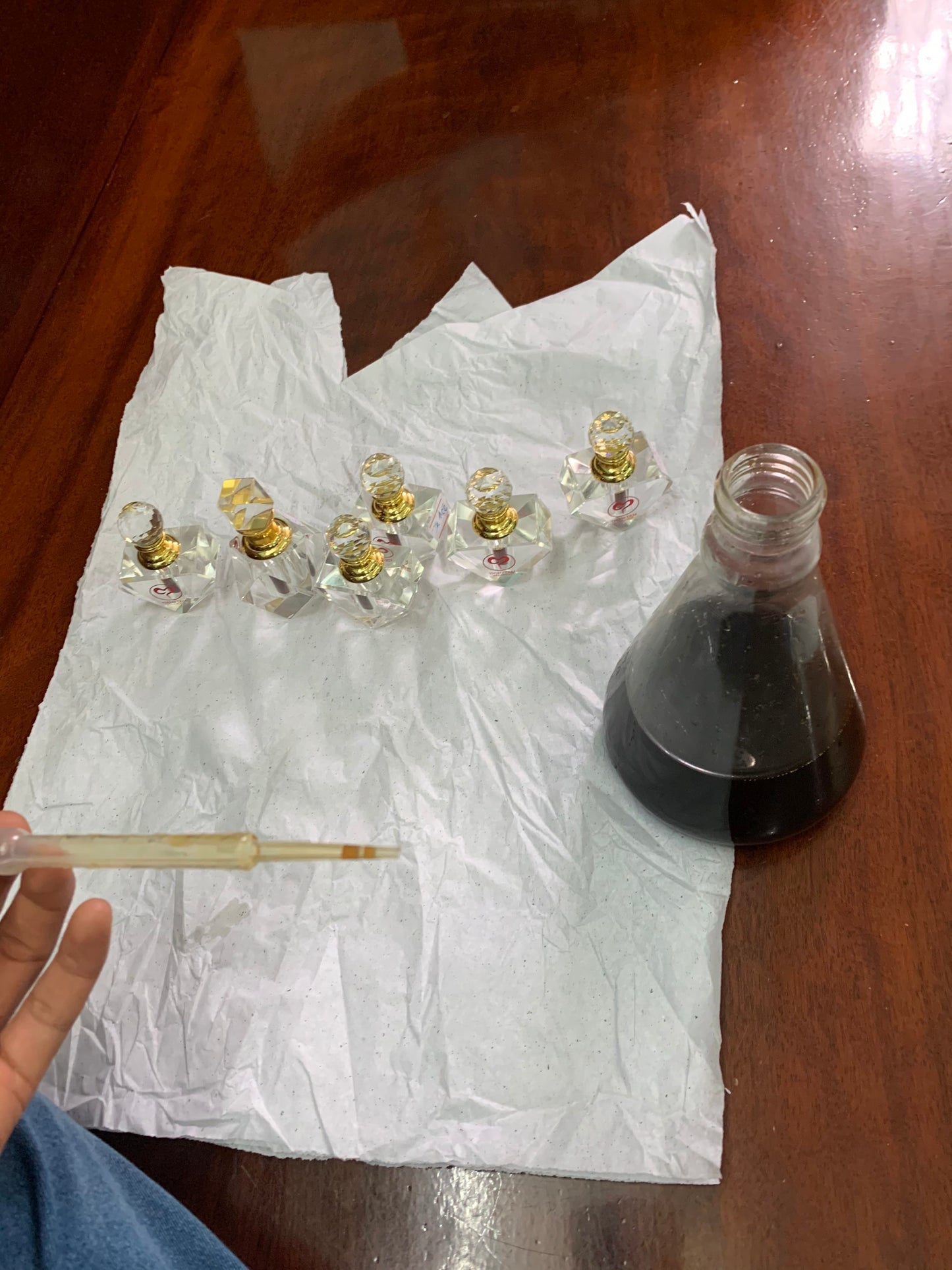 Pure Purple Kynam, Agarwood Oil from Vietnamese,Super King Agarwood Oil.
