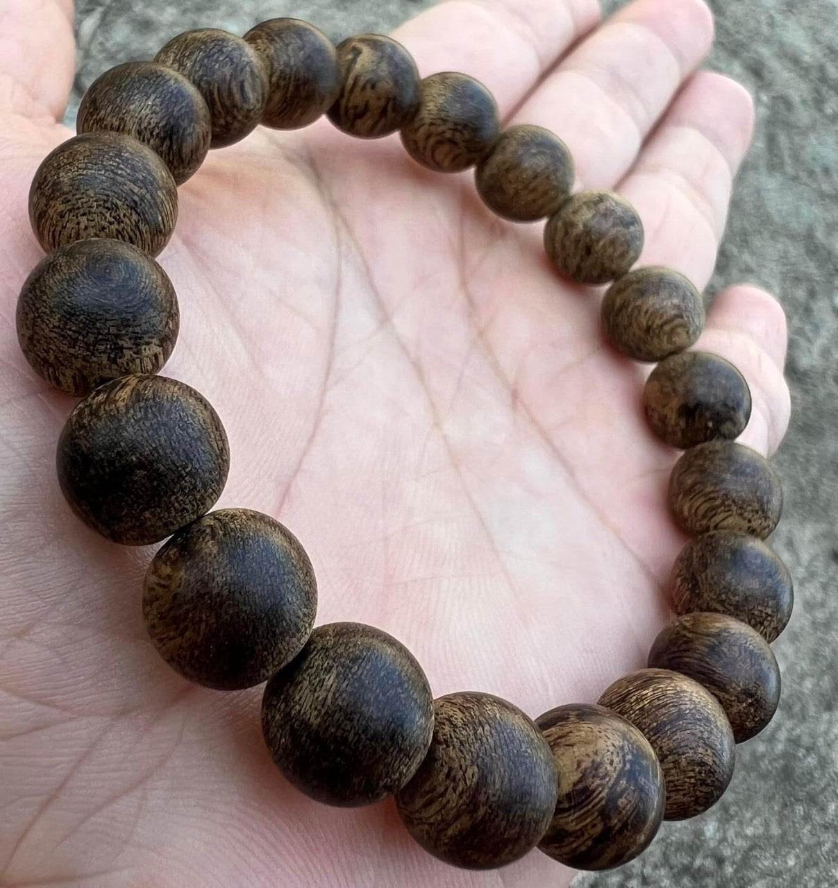 Agarwood Bracelet From Tarakan Island , Agarwood Indonesia , Strong Aroma , Size 10mm m, Dark Beads, Only 1
