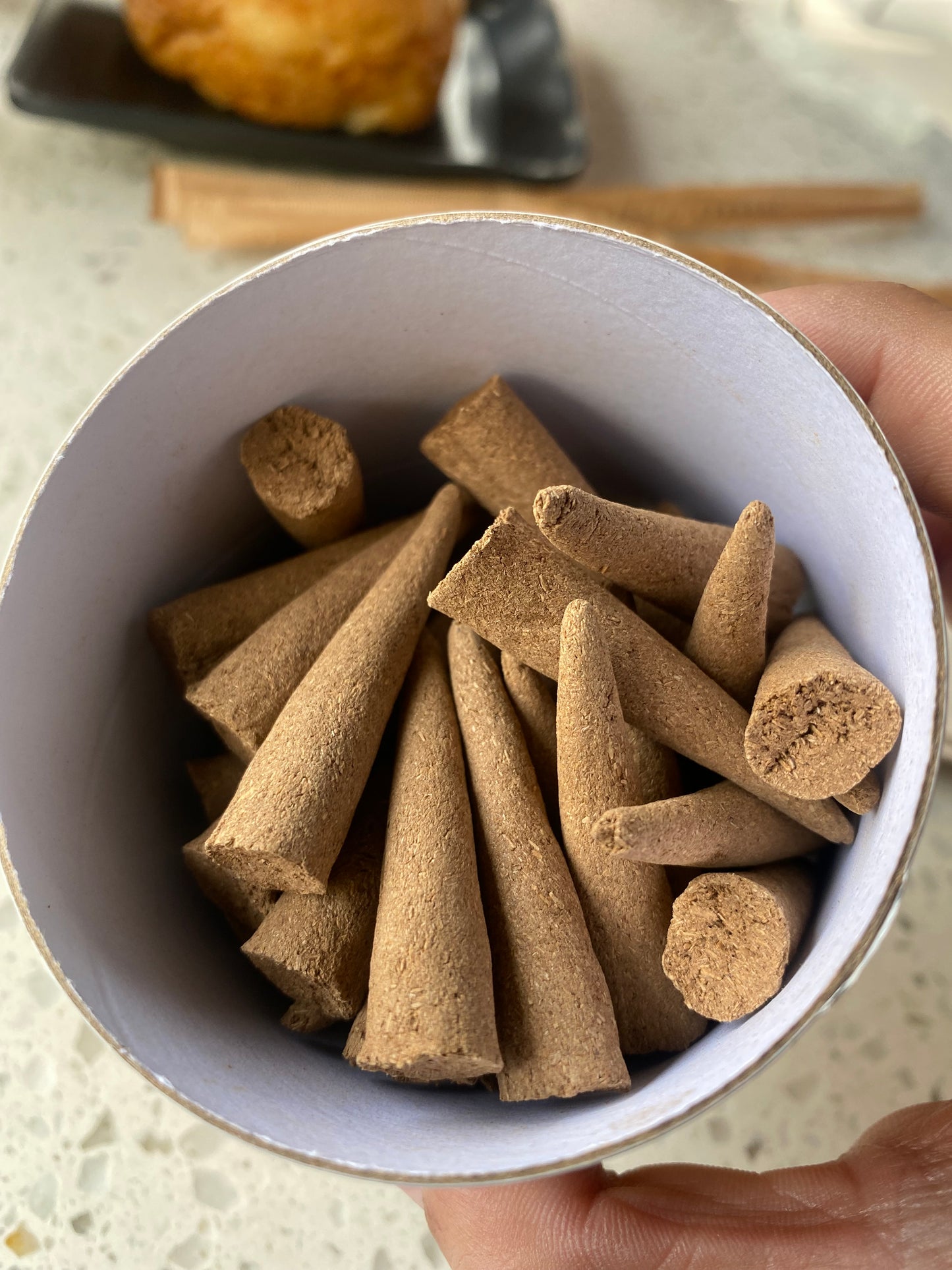 The highest Quality Agarwood Incense , Made from aged Agarwood , Lasting 15 Hours Aroma, Strong Aroma , 50 Cones Inbox