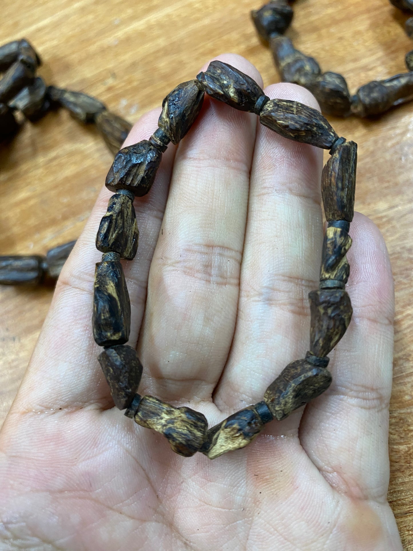 Agarwood Bracelet Sinking - Vietnamese Full Sinking, Super Luxury , Very Rare, Uderwater All Seeds Active Restock requests: 0