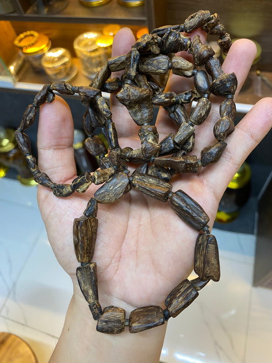 Agarwood Bracelet Sinking - Vietnamese Full Sinking, Super Luxury , Very Rare, Uderwater All Seeds Active Restock requests: 0