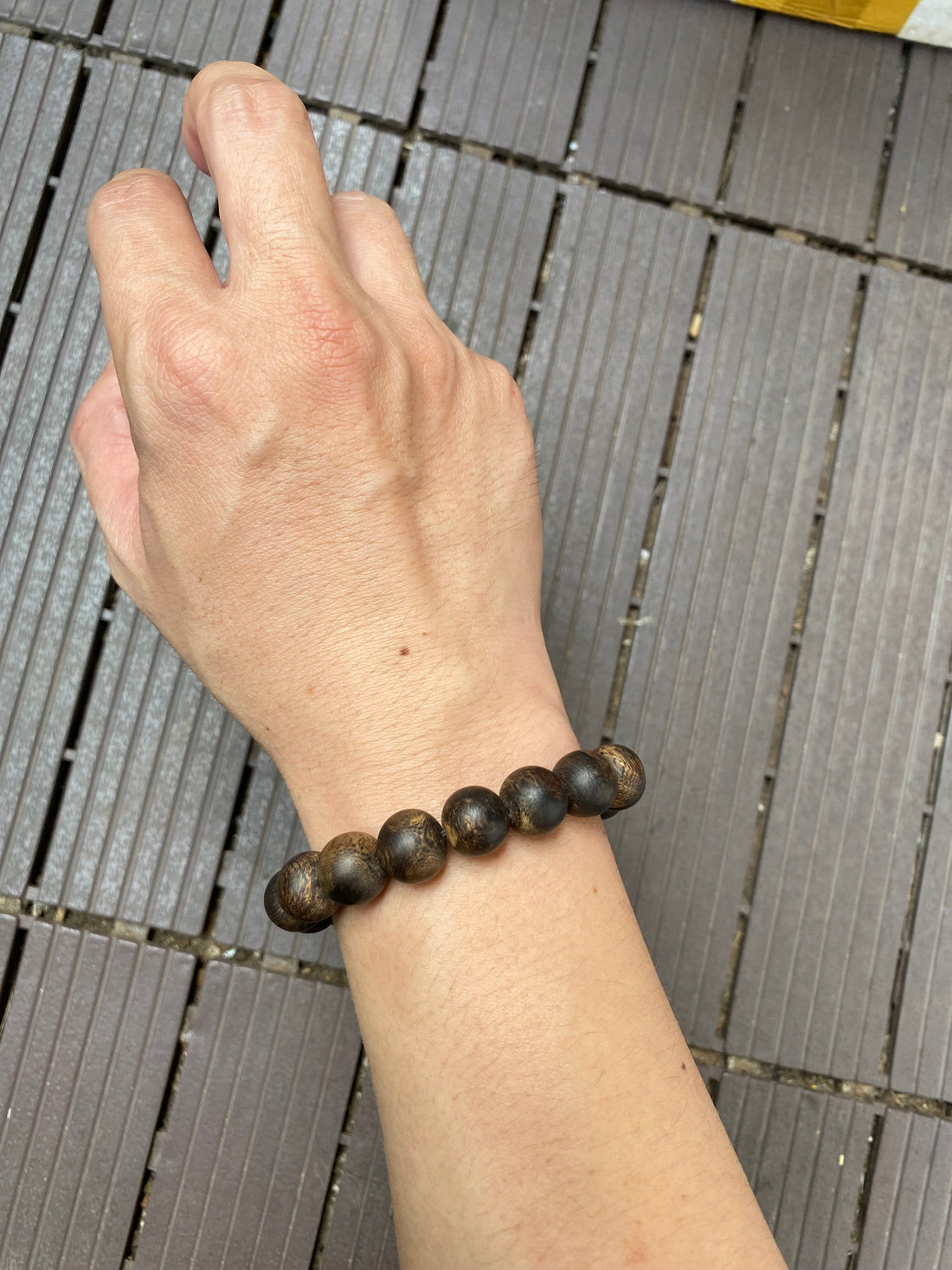 How to Use and Care for an Agarwood Bracelet