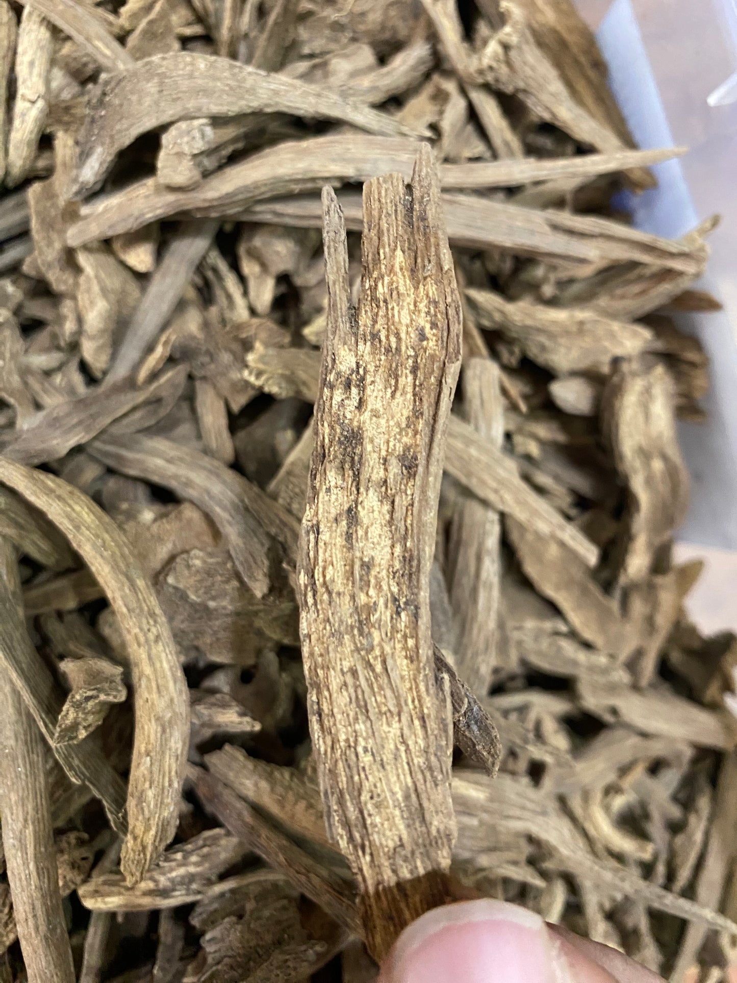 Super King Agarwood Chips , 100% Natural agarwood , 900-1000 Year, Oudh Super Grade