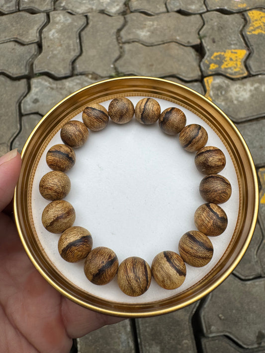 Tien Phuoc Vietnamese Agarwood Bracelet – 12mm, High-Oil Natural Oud, One-of-a-Kind