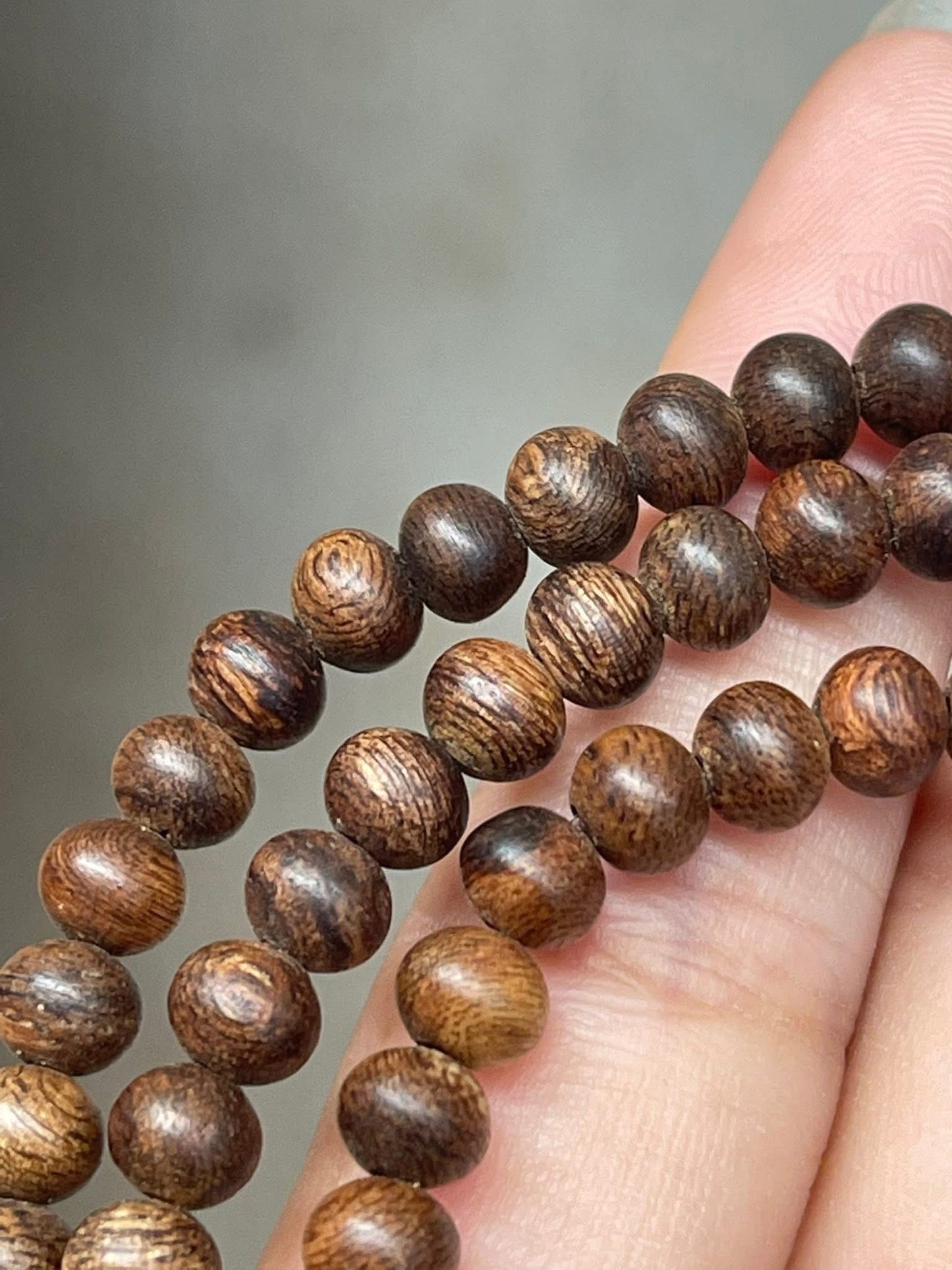 Near Sinking Agarwood 108 Beads , Super Grade Agarwood Size 6mm
