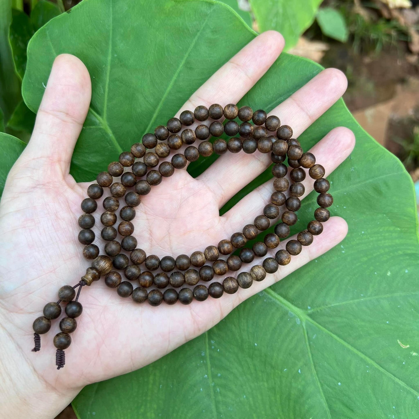 Wild Agarwood 108 Beads Dark Color , Indonesia Agarwood Mala , Mala Black Beads.