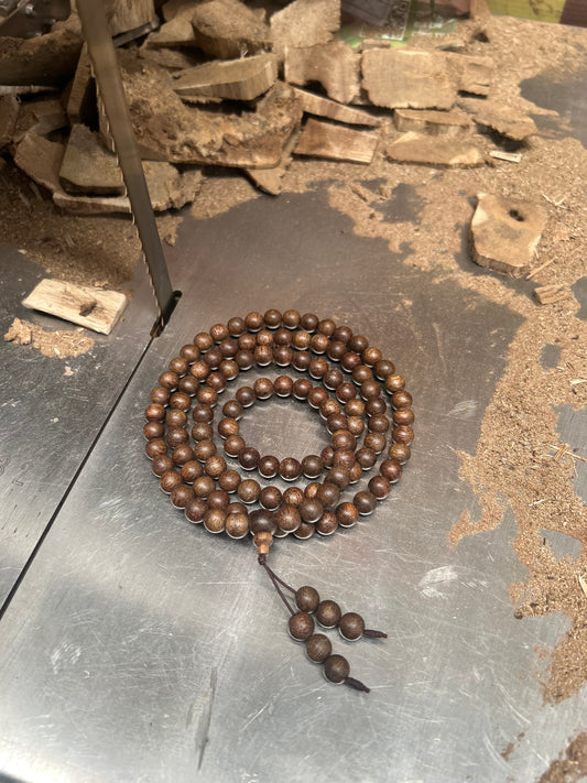 Natural Wild Phu Quoc Agarwood 108 Beads Mala Necklace – Deep Sweet Aroma, Rich Resin & Long-Lasting Fragrance