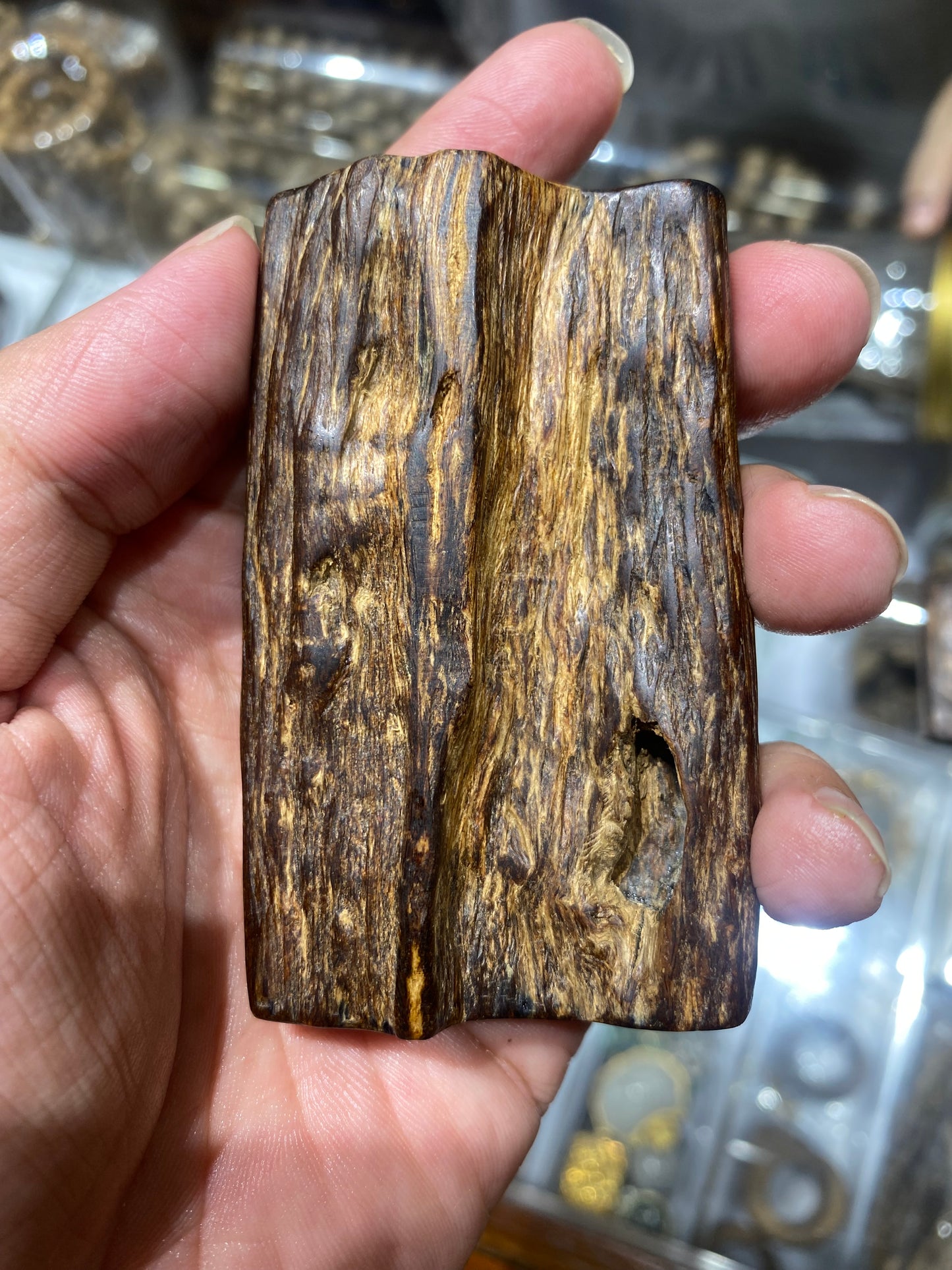 Super King Block Agarwood Sinking ,100% Wild Agarwood Vietnamese, Very Rare,Weight 51.11 grams, Only 1