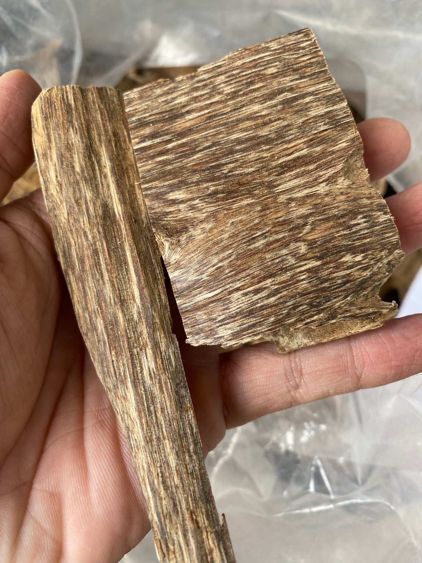 Vietnamese Oudh Chip, Agarwood Chips - Grade A - 100% Natural Agarwood .