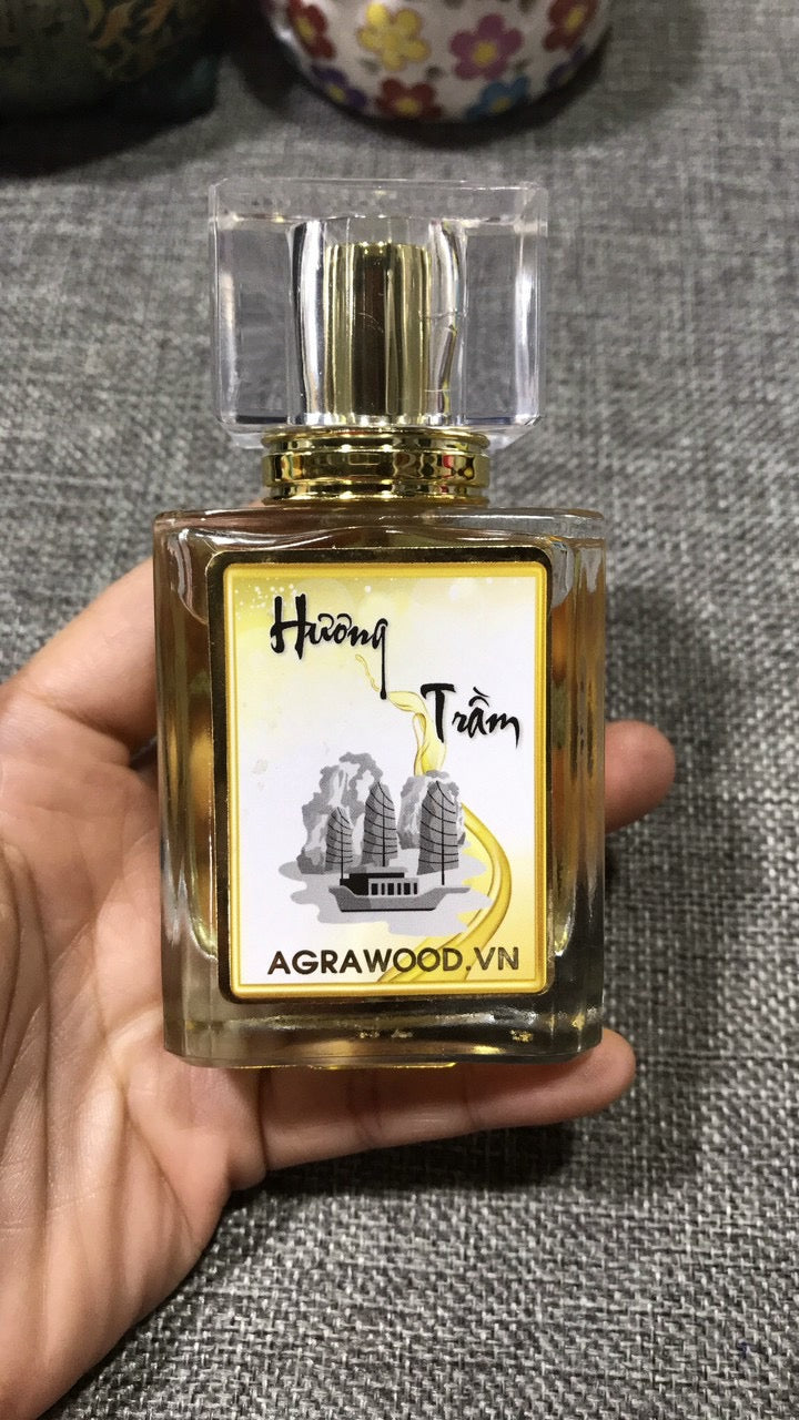 Natural Agarwood Perfume /Premium Perfume Oil / Vietnamese Agarwood / Enticing Scent / 10ml