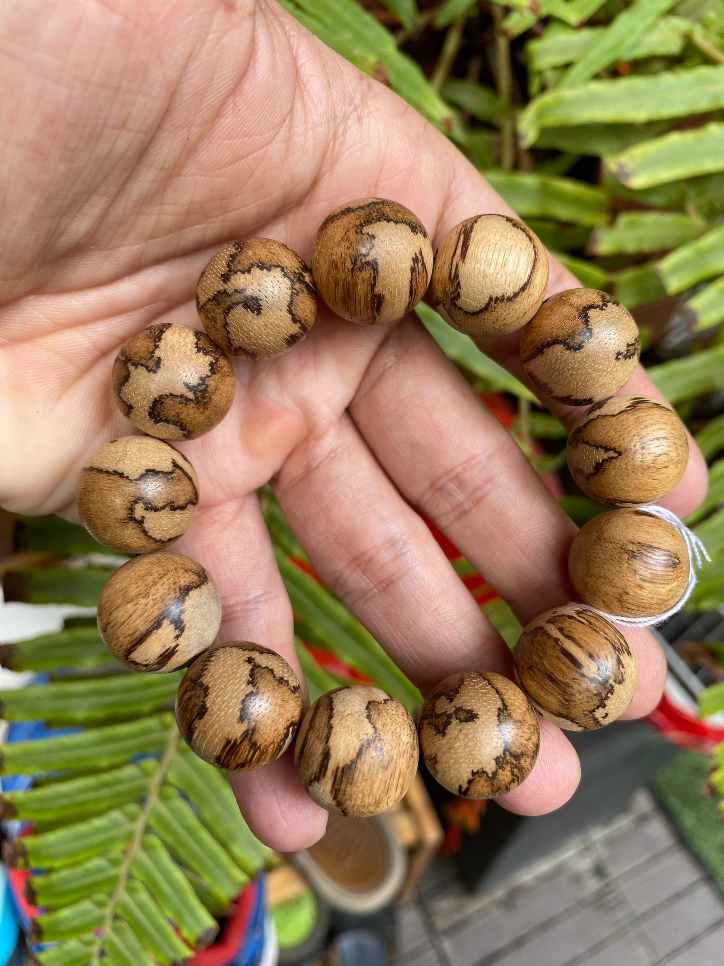 Vietnamese Agarwood Flower Bracelet , Big Bead 16mm , Very Oil Agarwood , Strong Aroma, Only 1 Bracelet