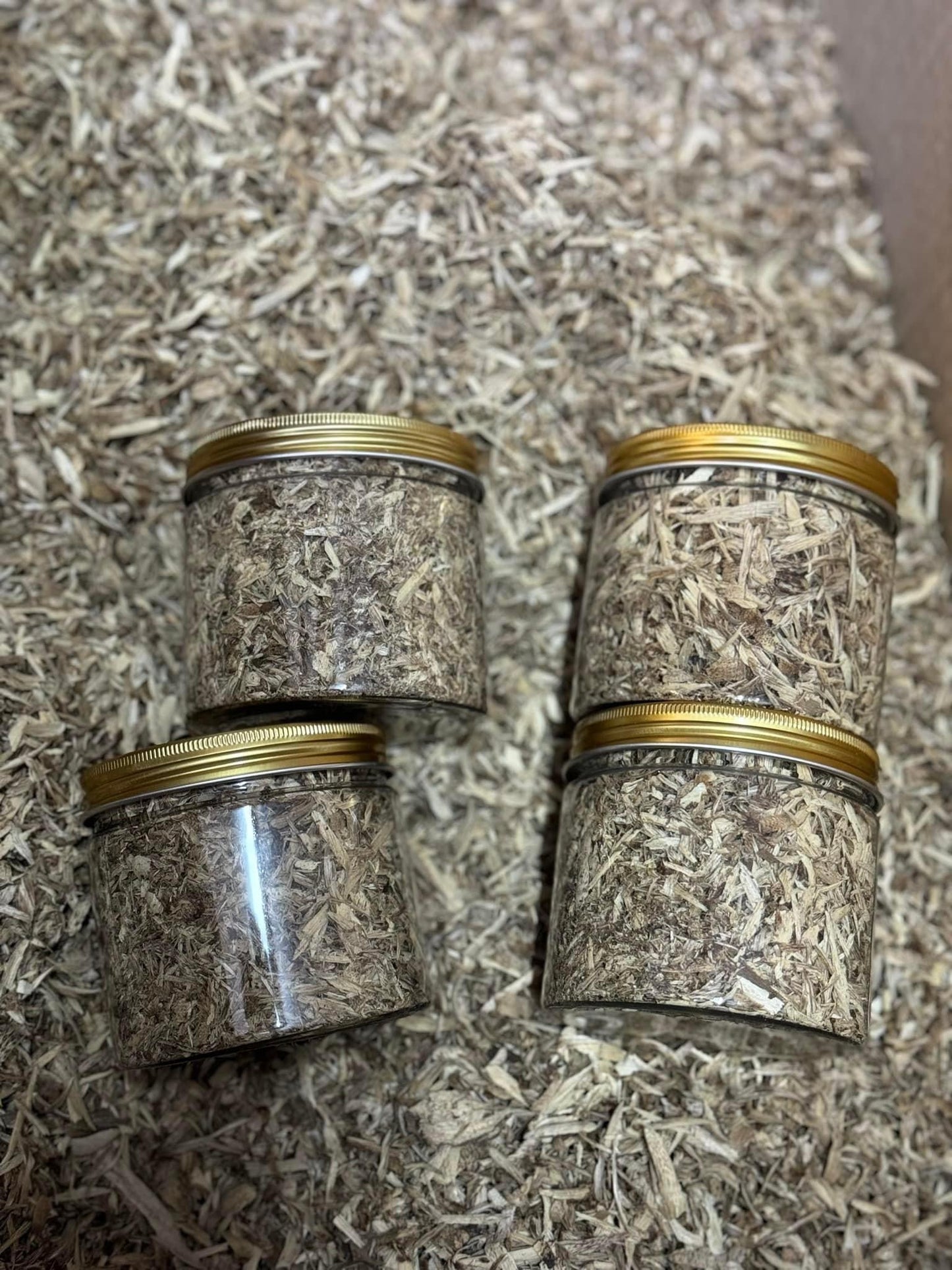 Vietnamese Agarwood Chips, Oudh Chip , Oud Grade A, 100Gram 1 Box .