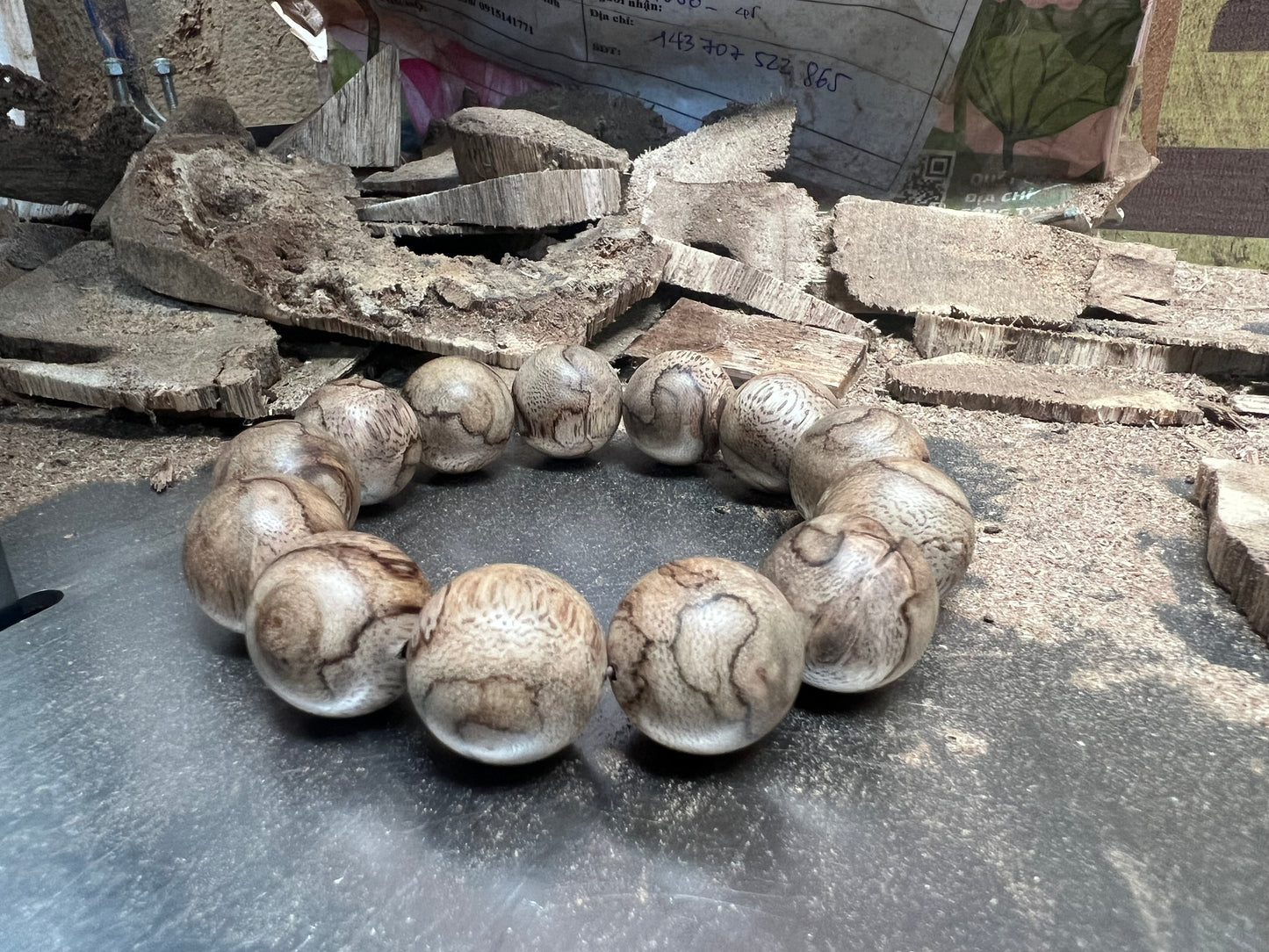 Natural Wild Lao Nakai Agarwood Bracelet - 18mm (Strong Aroma)