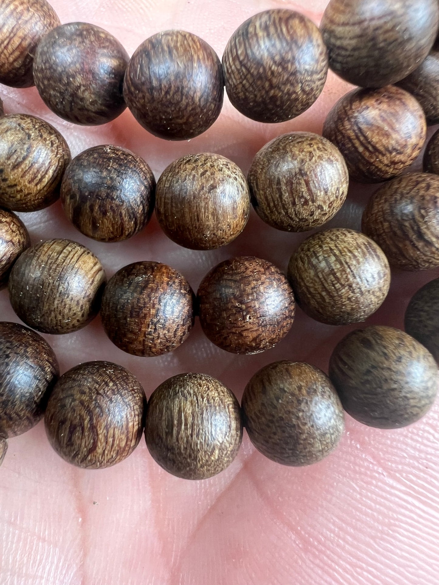 Natural Wild Phu Quoc Agarwood 108 Beads Mala Necklace – Deep Sweet Aroma, Rich Resin & Long-Lasting Fragrance
