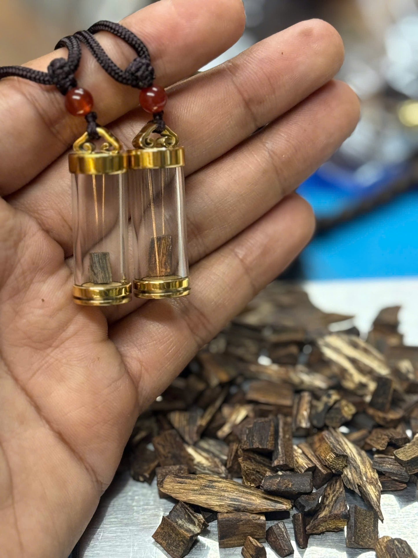 Vietnamese Kyara (Ky Nam) Agarwood Chips – Rare Natural Oud for Pendant & Personal Fragrance