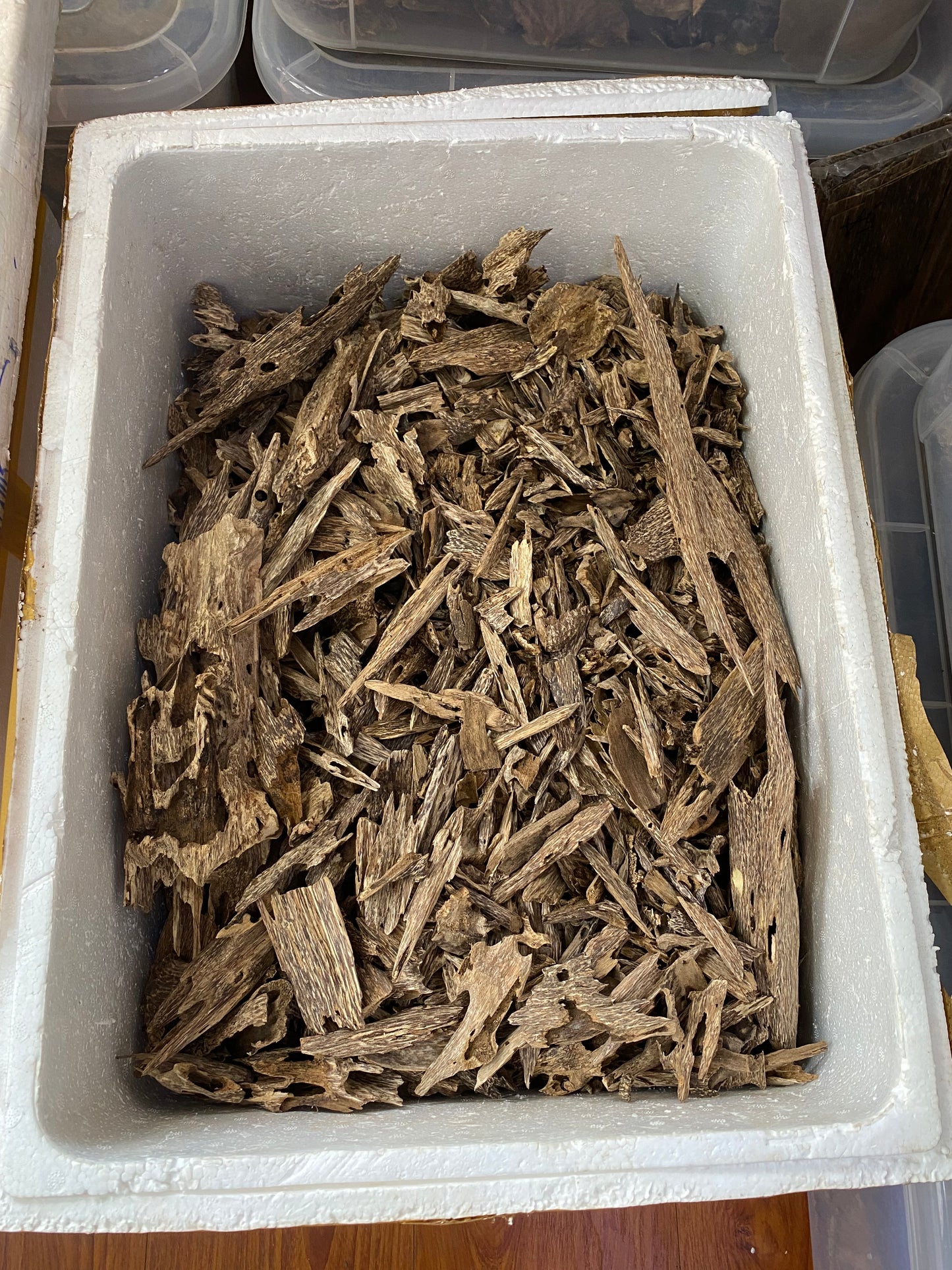 Wild Agarwood Chips - Grade Super  , Wild Oud Chips, Vietnamese Agarwood Chips, Natural Agarwood Chip, Vietnamese Organic Agarwood Chips