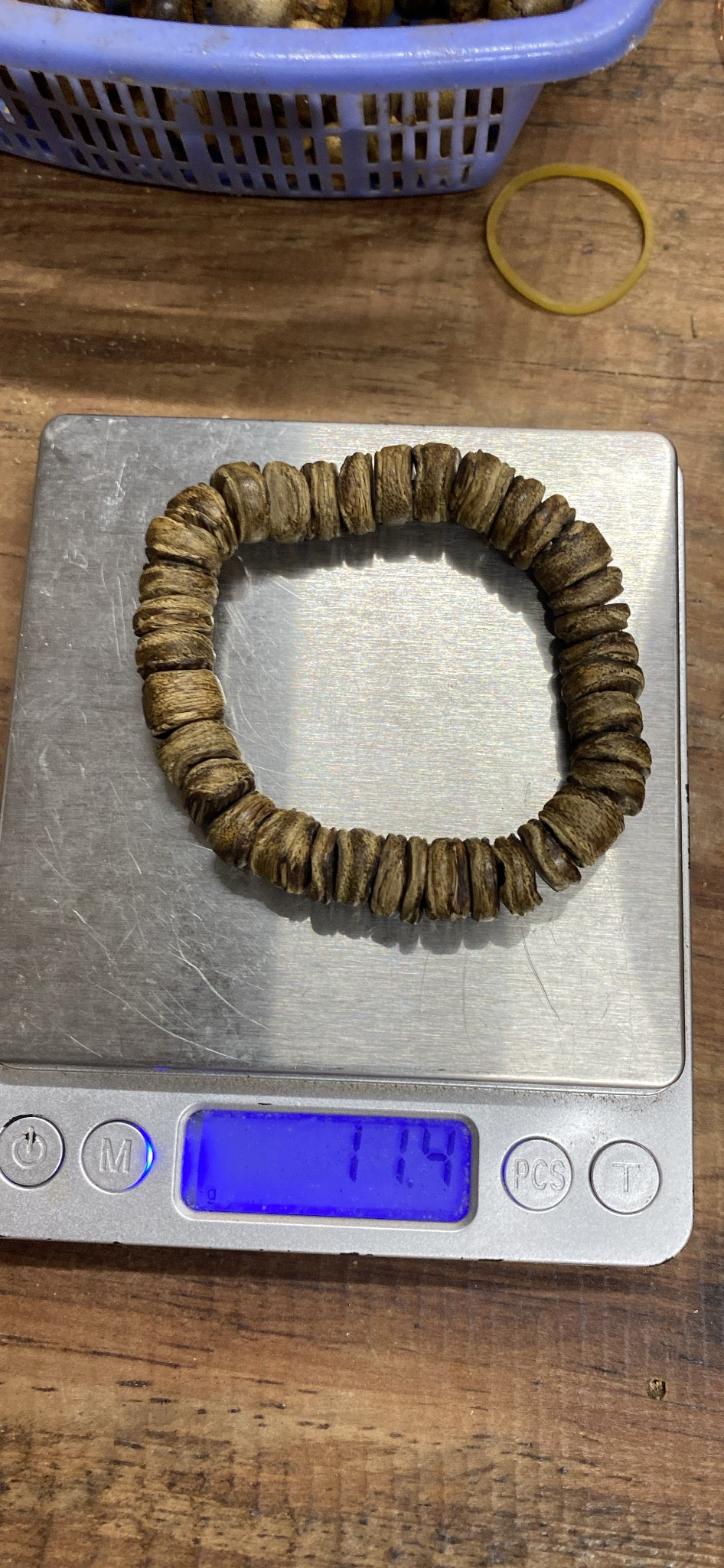 Phuoc Son Agarwood Bracelet – Slim Beads, Near-Sinking Grade, Natural Vietnamese Oud