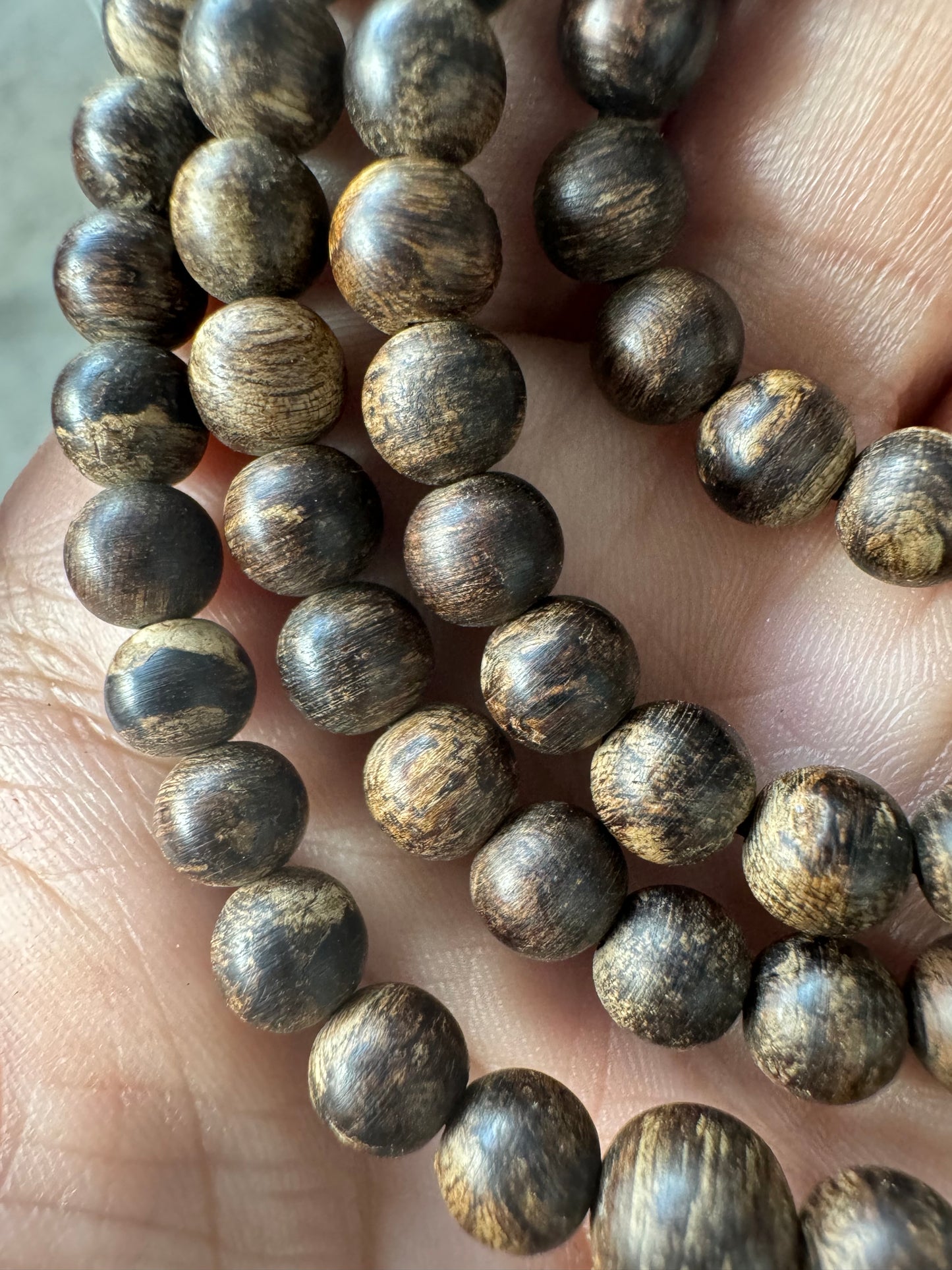 Wild Agarwood 108 Beads Sinking , All Beads Sinking , Size 6mm . Super King Agarwood