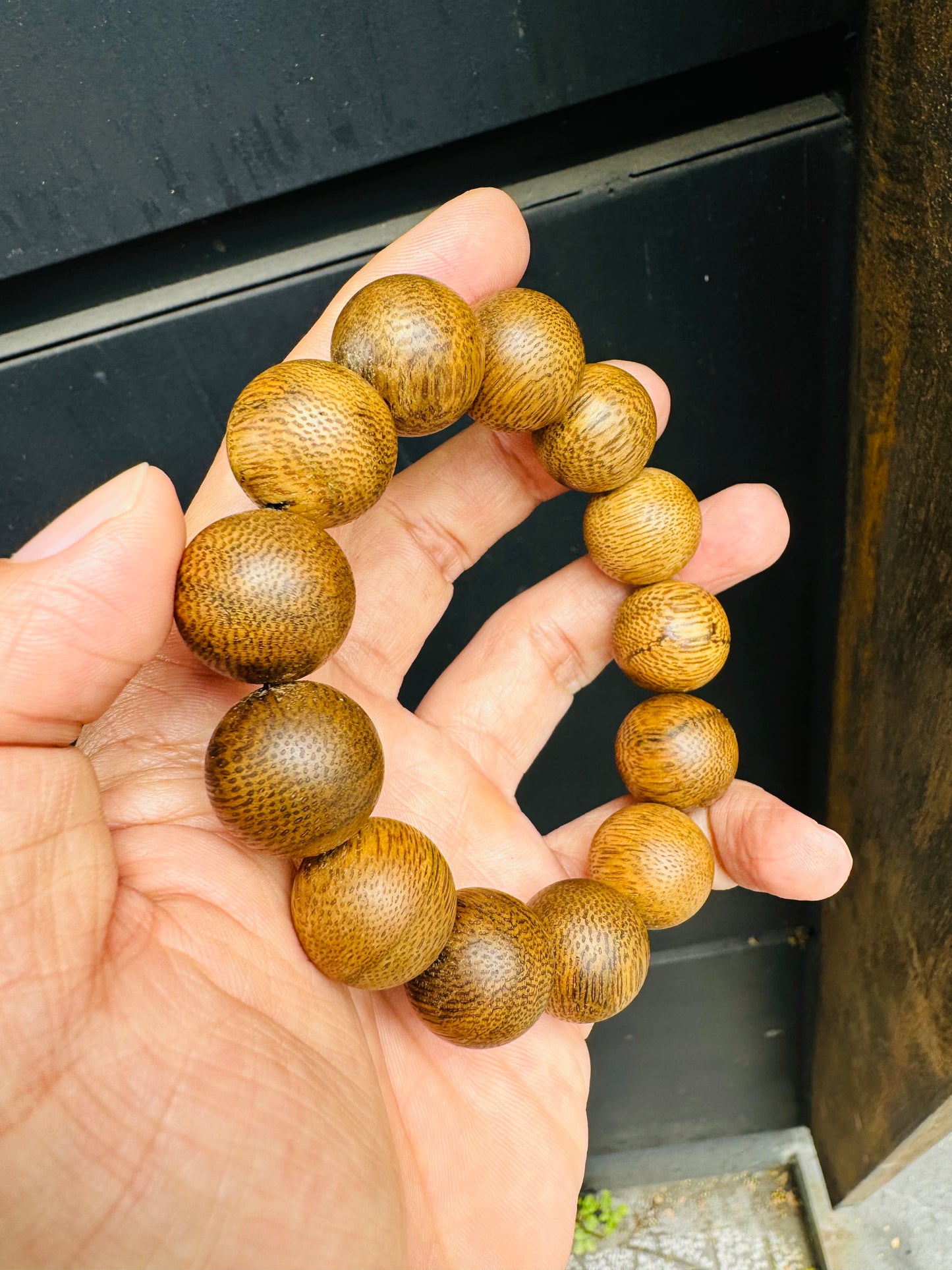 Wild Agarwood Bracelet Size 18mm , From Laos Forest , Strong Aroma