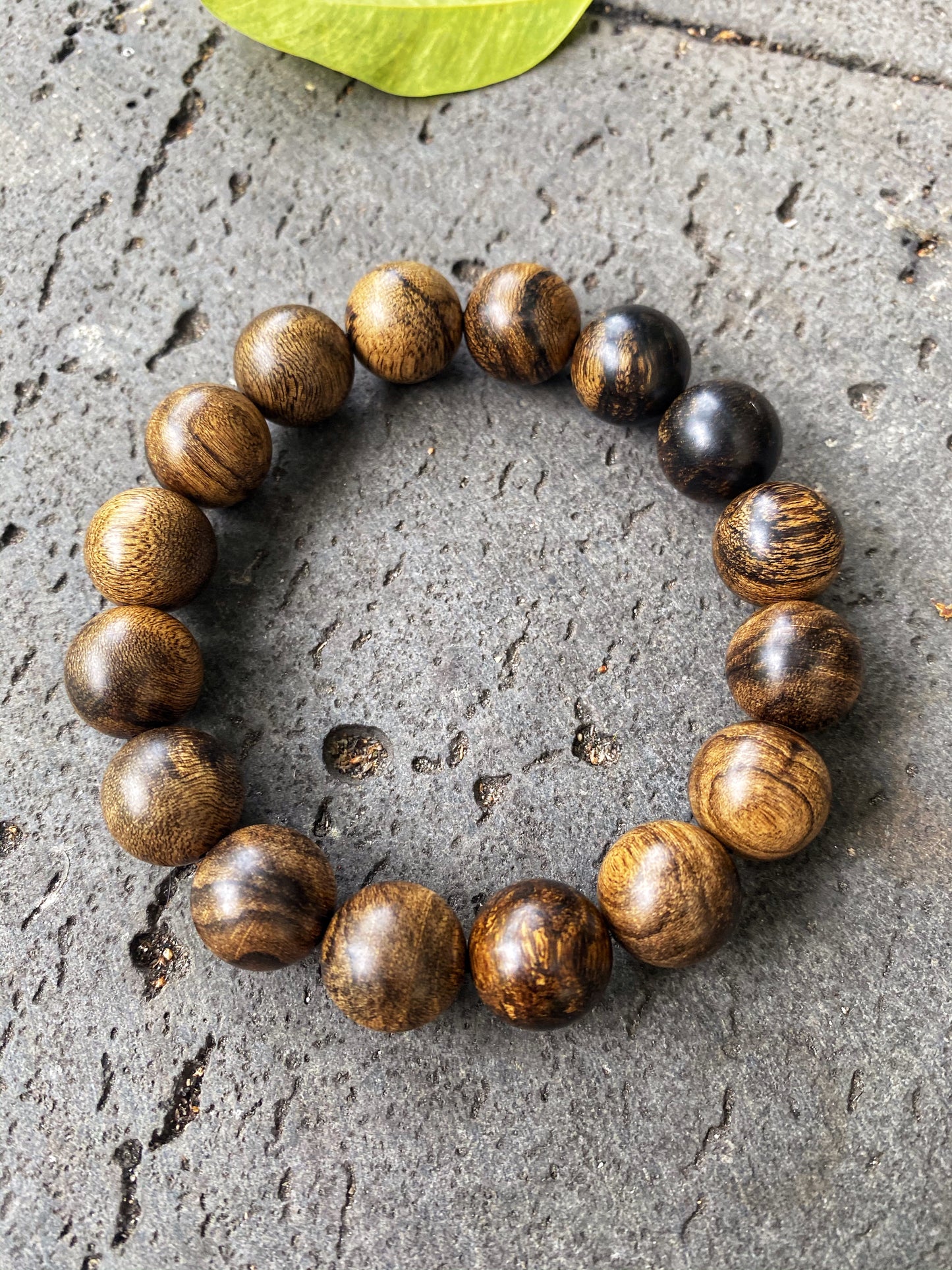 Wild Agarwood Bracelet ,Agarwood Bracelet Beads , Aroma Very Strong ,Fully Submerged In Water , Agarwood Jewelry