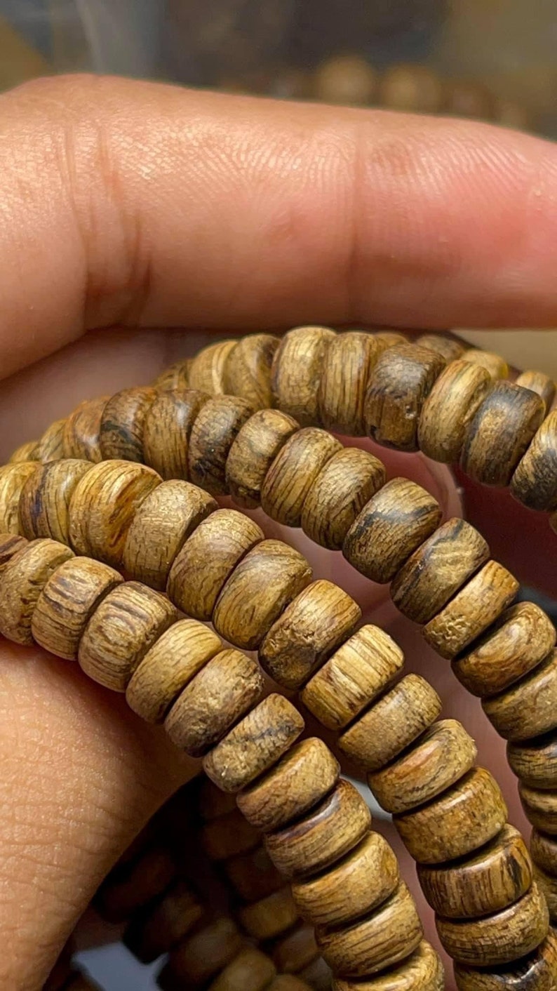 Super Grade Kalimantan Wild Agarwood Bracelet , From Kali Island , Strong Aroma, Jewelry Bracelets