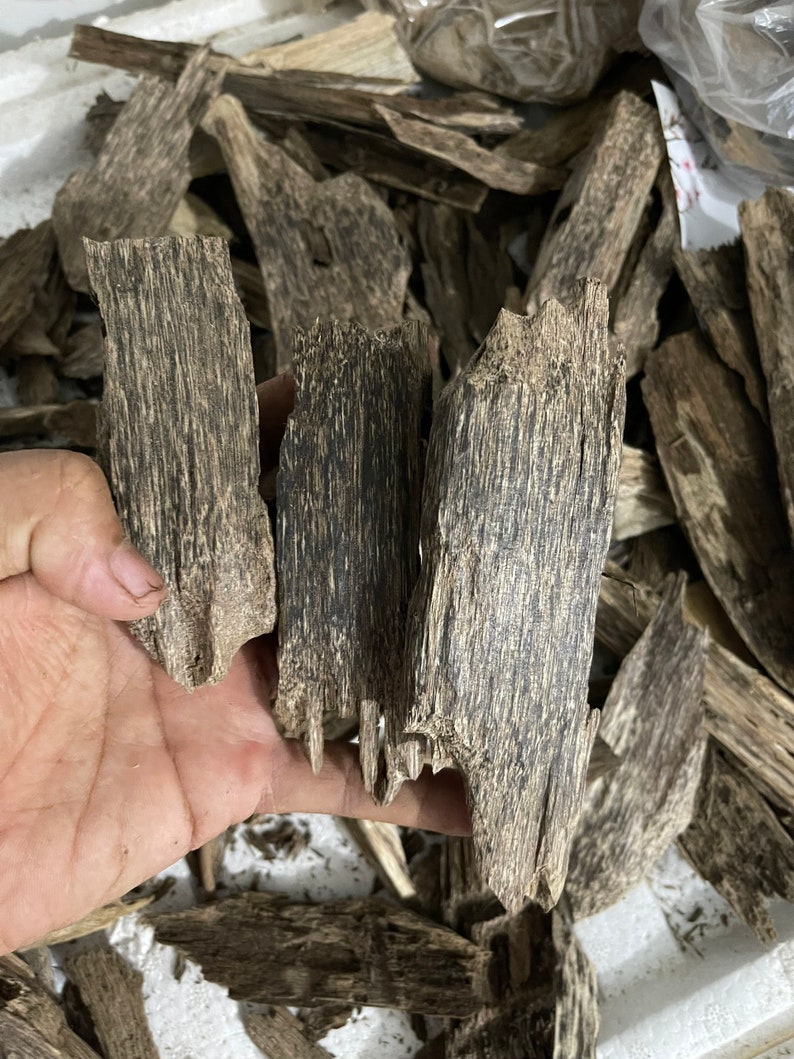 Agarwood Chips - Grade AAA , Natural Agarwood Chip ,Vietnamese Chips , Oud Chips .