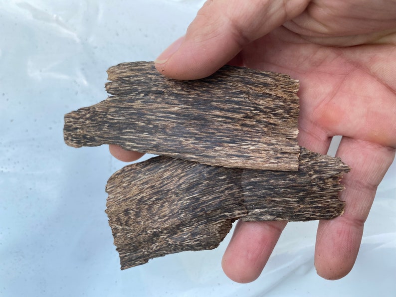 Agarwood Chips - Grade AAA , Natural Agarwood Chip ,Vietnamese Chips , Oud Chips .