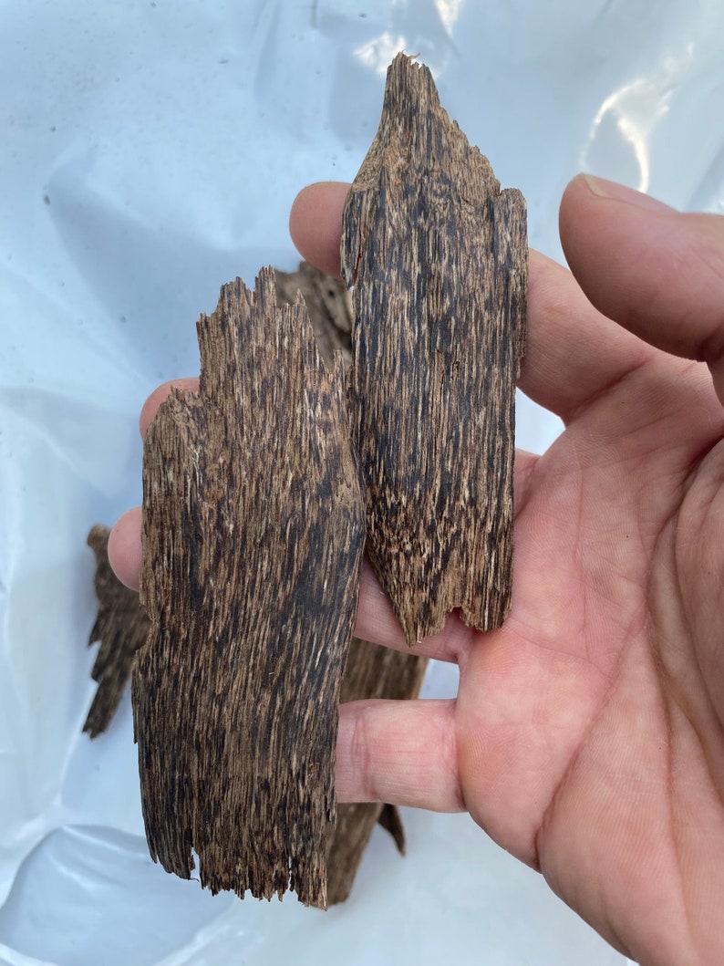 Agarwood Chips - Grade AAA , Natural Agarwood Chip ,Vietnamese Chips , Oud Chips .