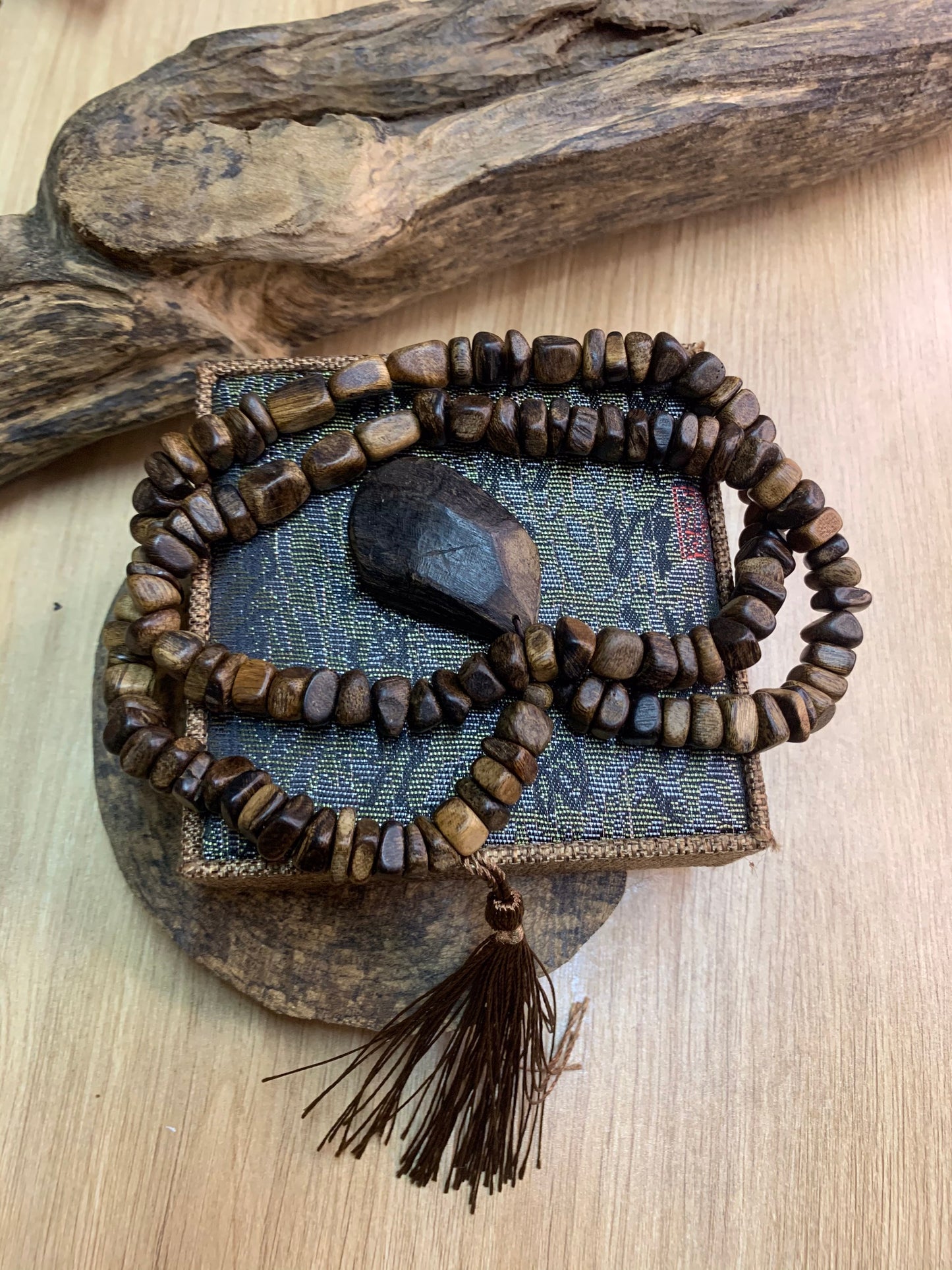 Vietnamese Wild Agarwood Beads Necklace - Random Pendant/ Aloe swood / Eagle wood / Gharuwood