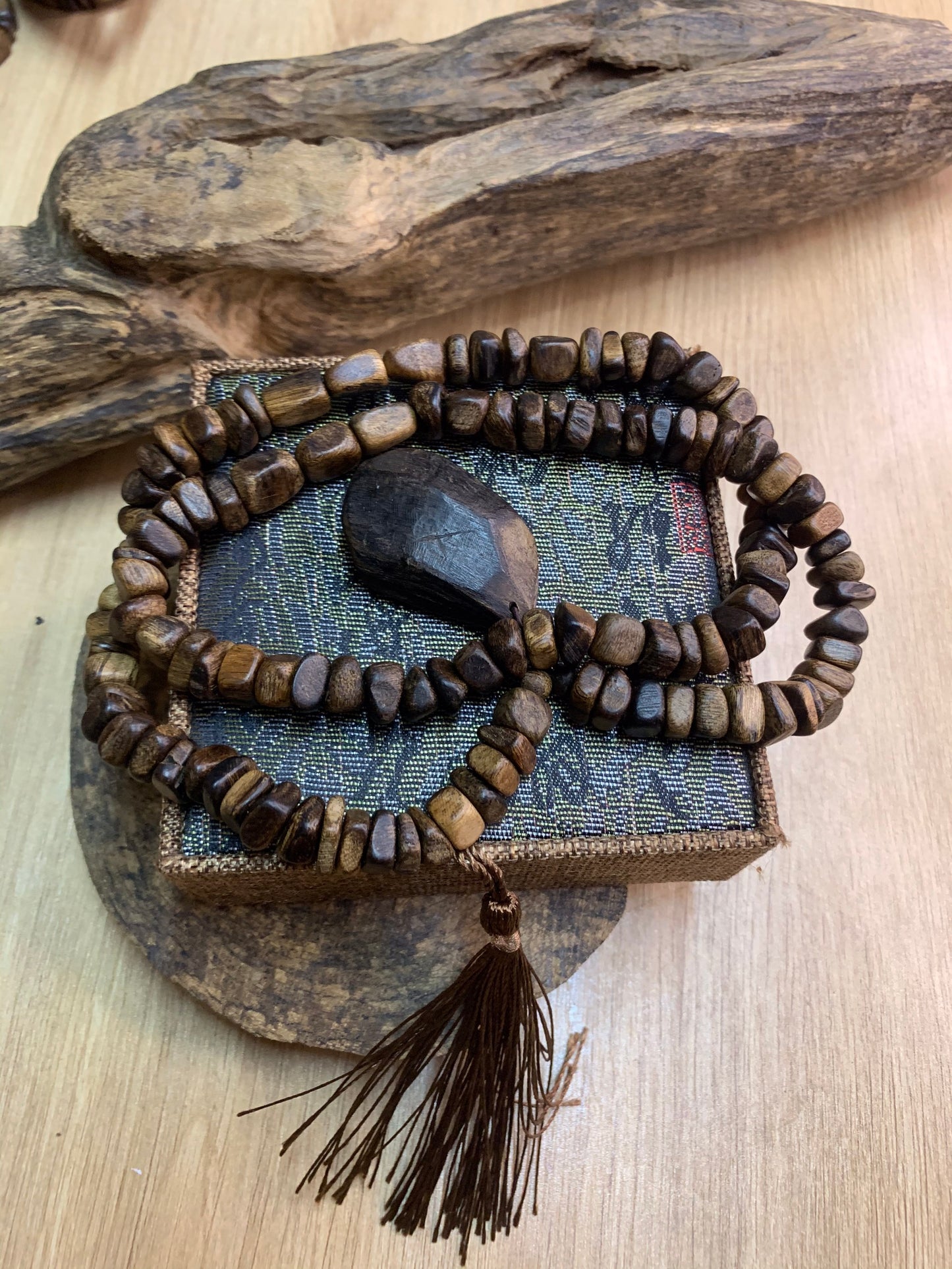 Vietnamese Wild Agarwood Beads Necklace - Random Pendant/ Aloe swood / Eagle wood / Gharuwood