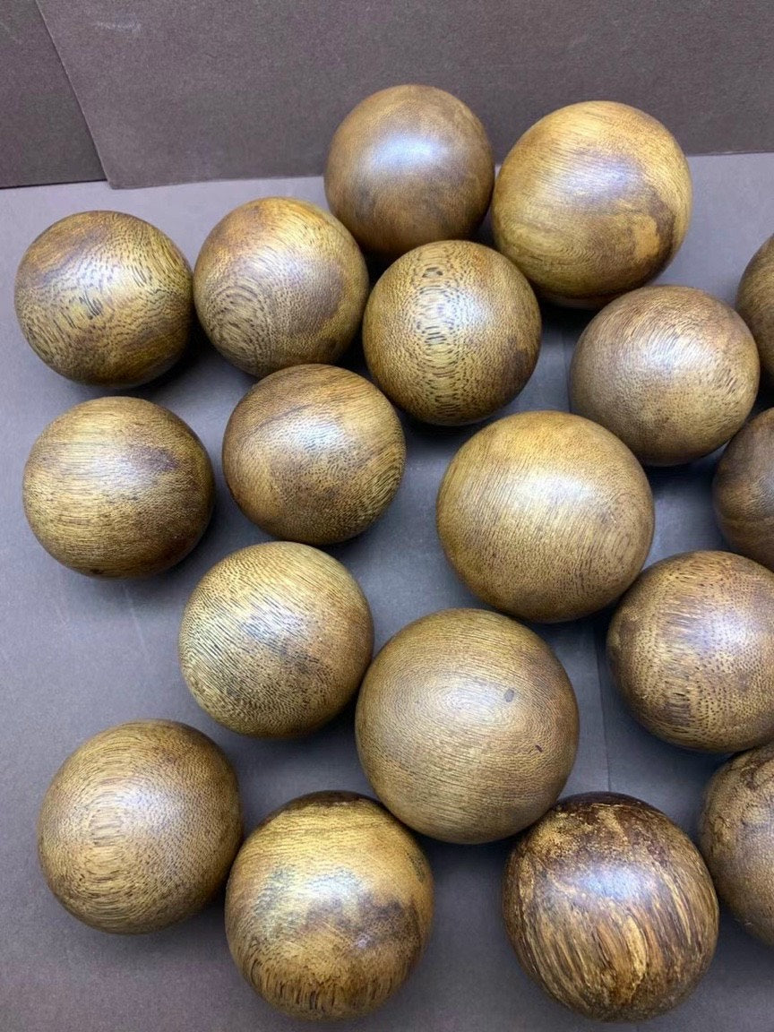 Agarwood Baoding Balls Health Hand Exercise , Massage Balls Stress Relieve, Relax Ball , Healing Therapy