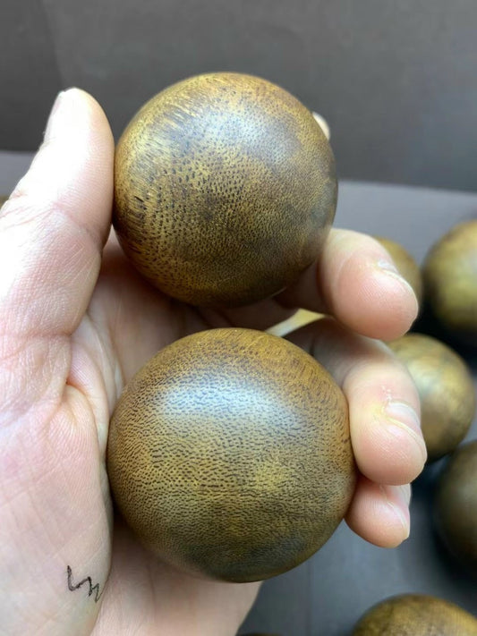 Agarwood Baoding Balls Health Hand Exercise , Massage Balls Stress Relieve, Relax Ball , Healing Therapy